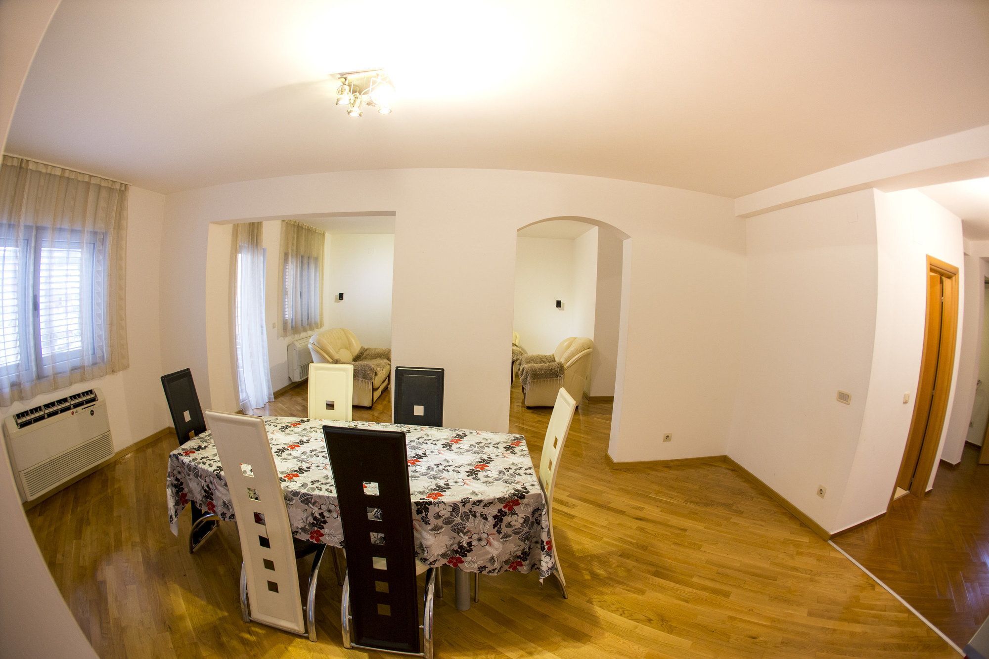 Sms Apartment Budva