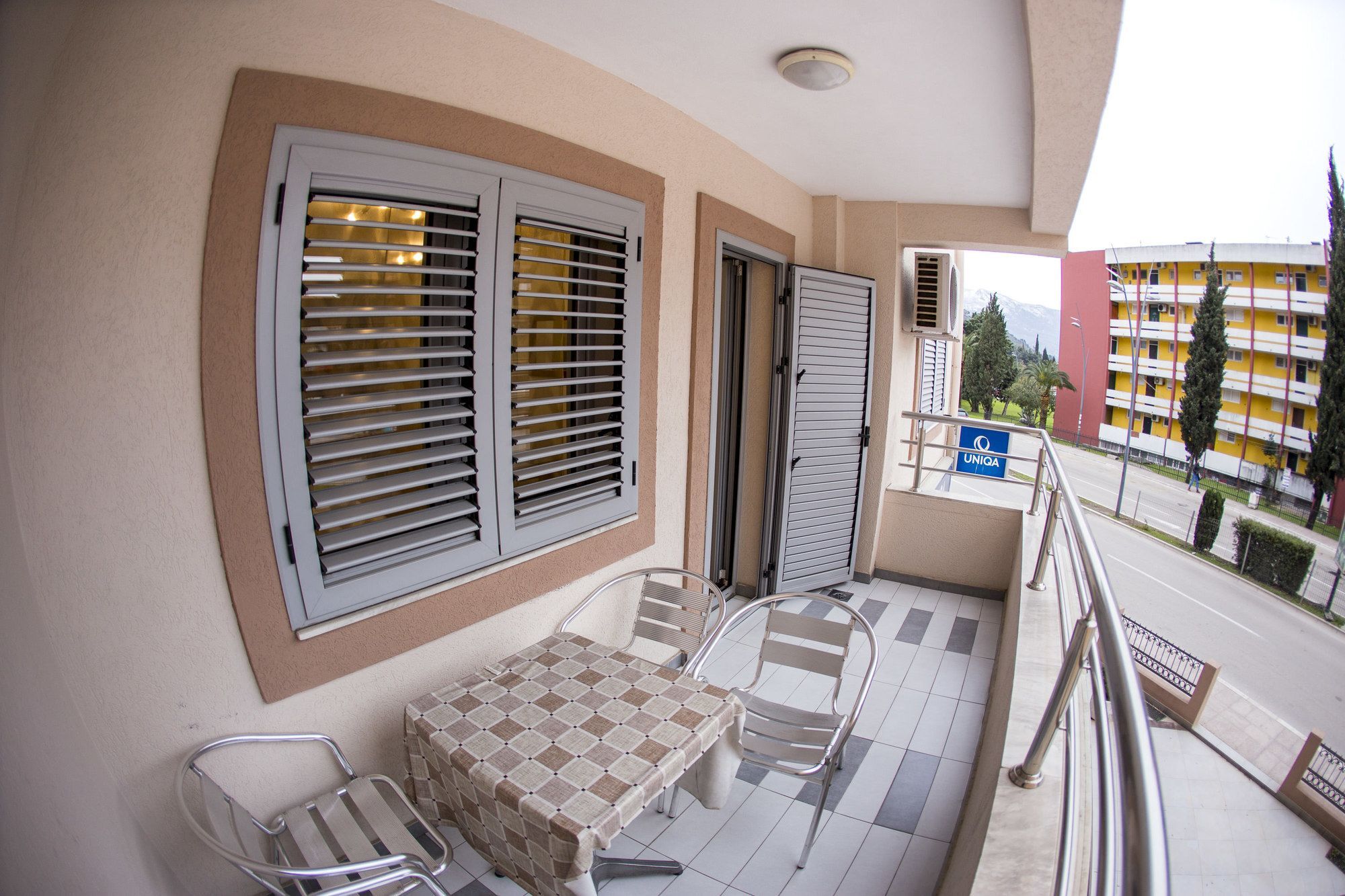 Sms Apartment *