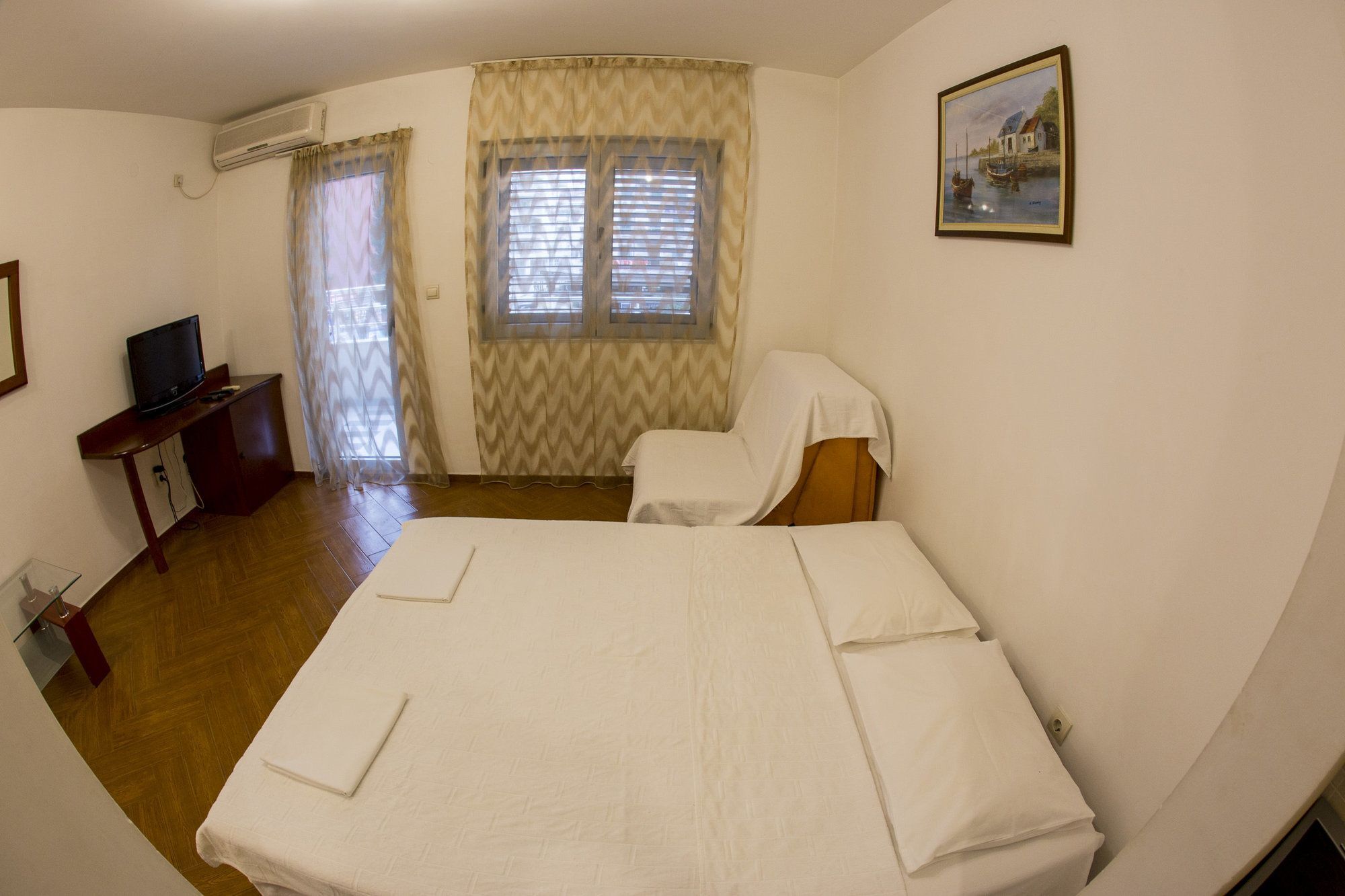 Sms Apartment *