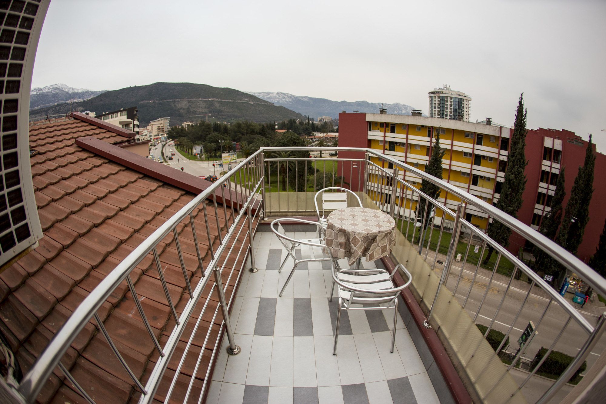 Sms Apartment *