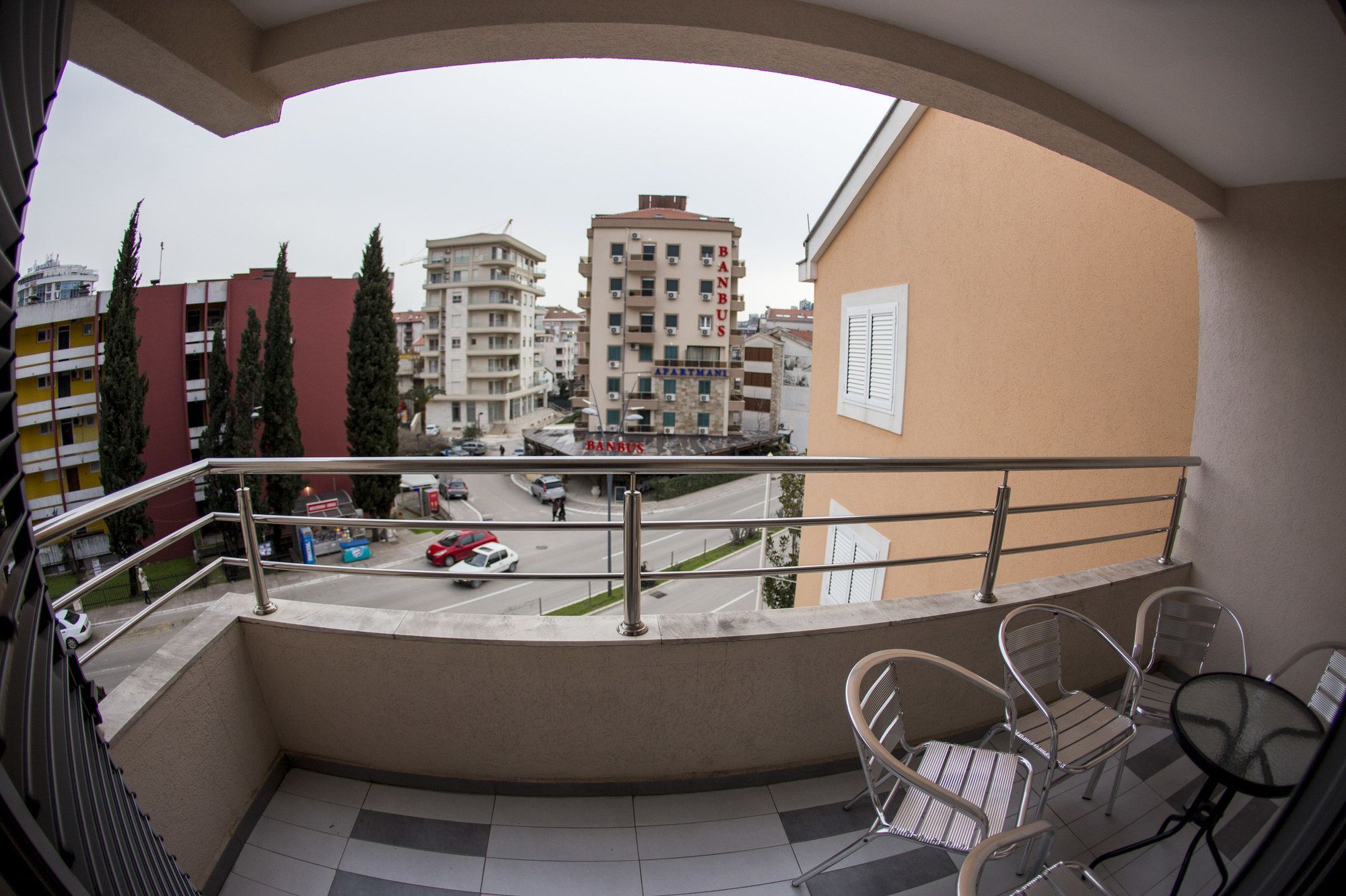 Sms Apartment