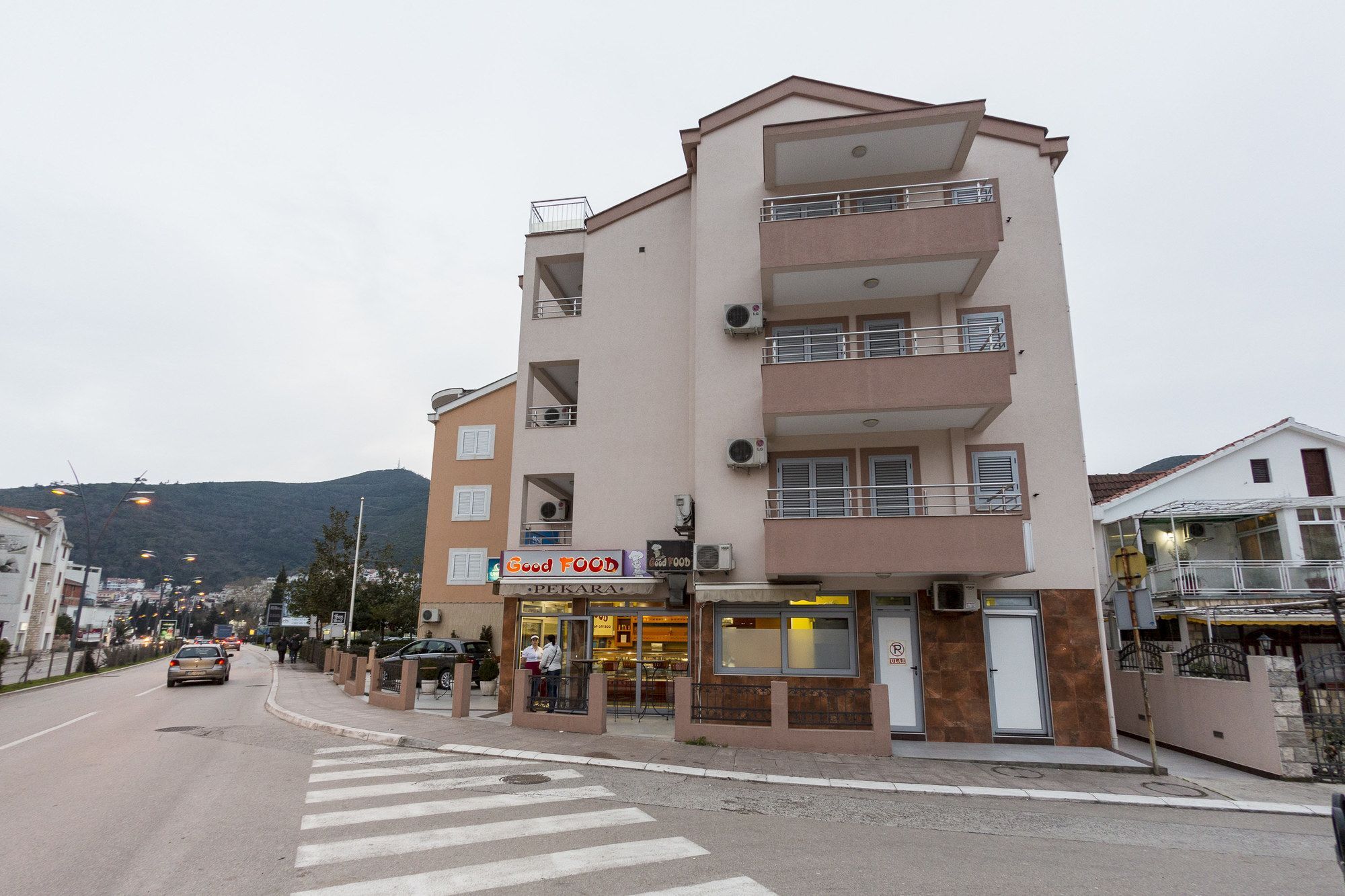 Sms Apartment Budva
